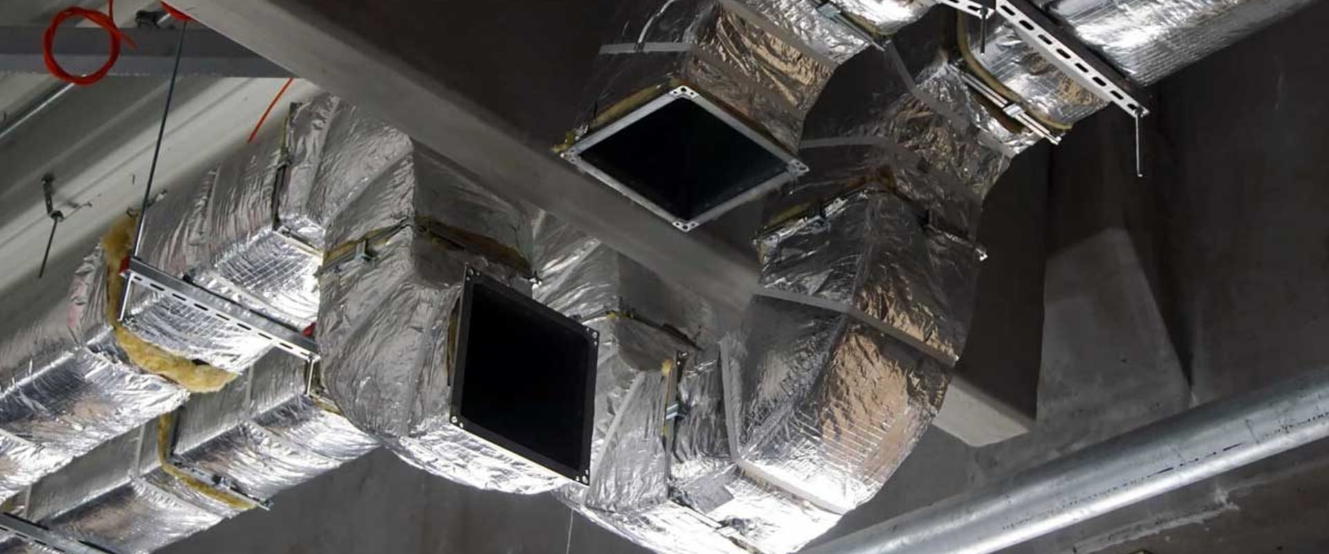 Metal Ducts vs Flex Ducts: Which is the Best Option for Your Home or Business?